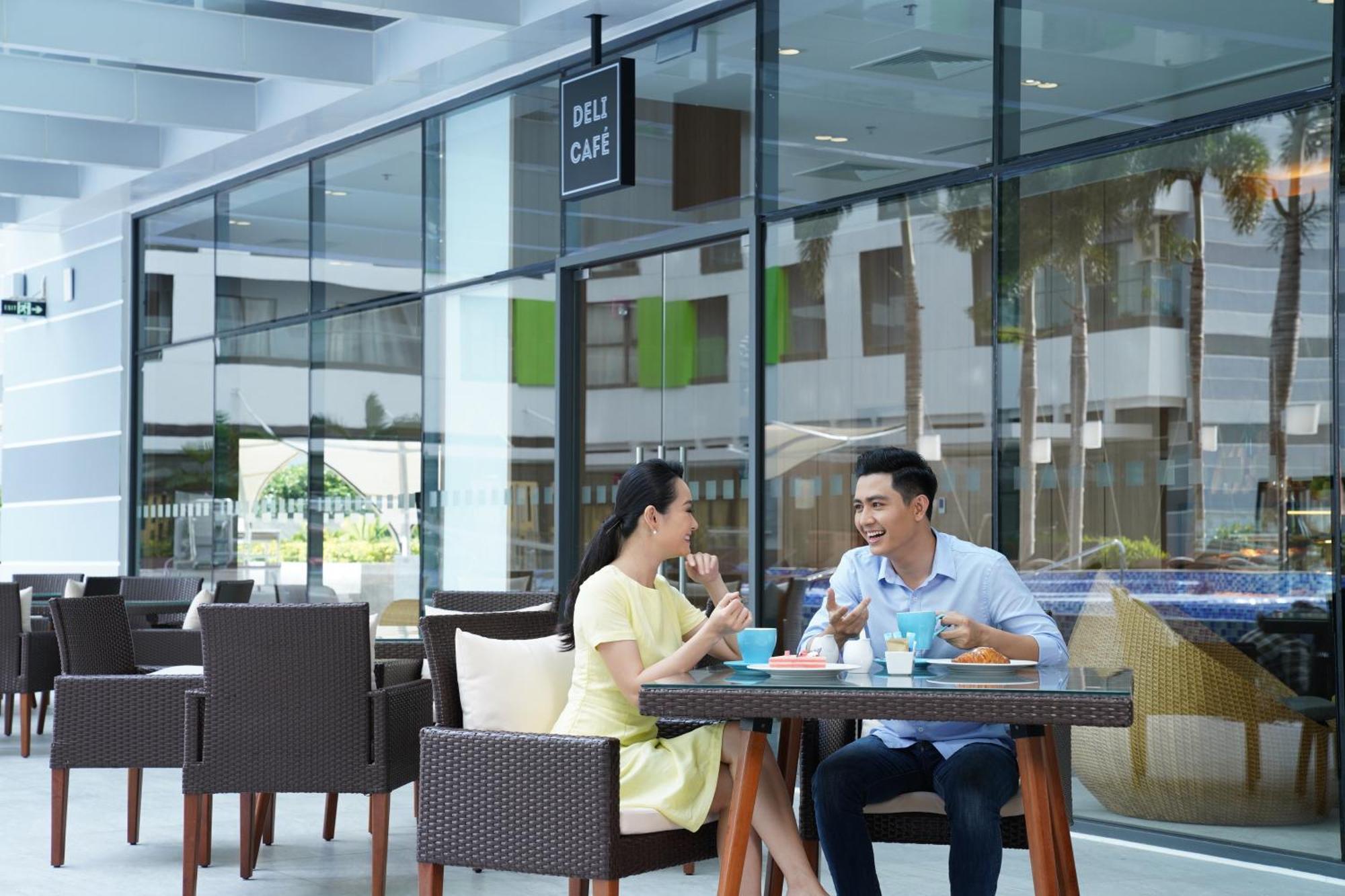Holiday Inn & Suites Saigon Airport By Ihg Ciudad Ho Chi Minh  Exterior foto