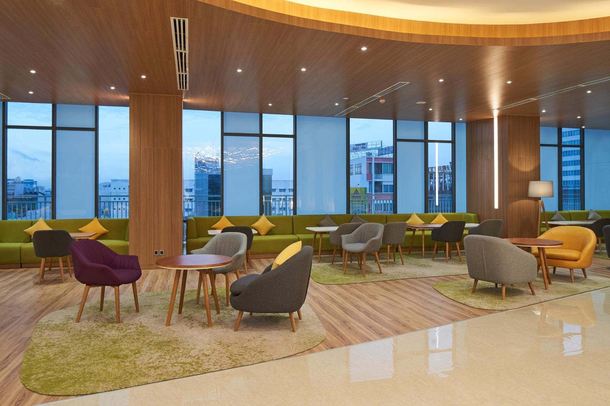 Holiday Inn & Suites Saigon Airport By Ihg Ciudad Ho Chi Minh  Exterior foto